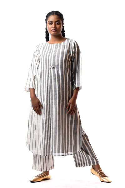 Kokila set in stripes