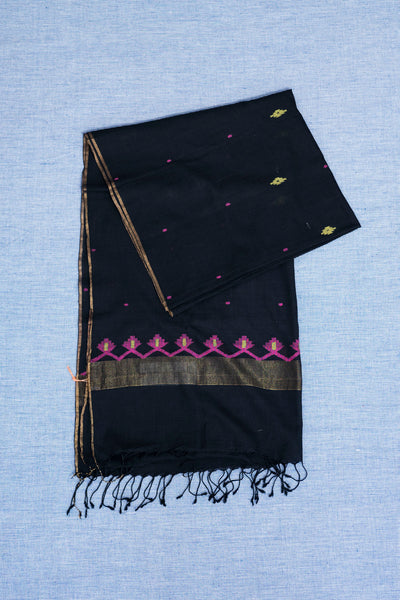 Scallop jamdani stole