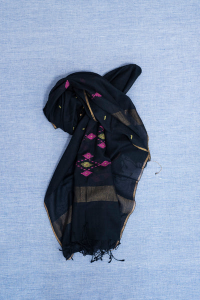 Diamond-grid jamdani stole