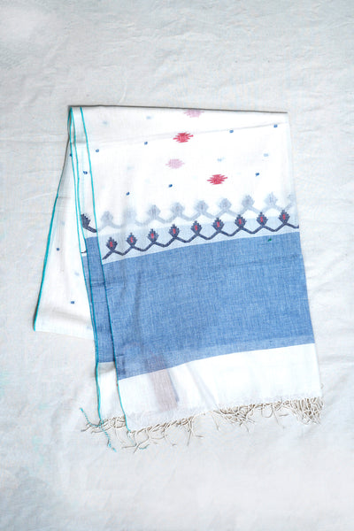 Scallop jamdani dupatta (white)