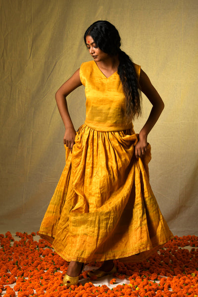 Signature SAKHI woven gold set
