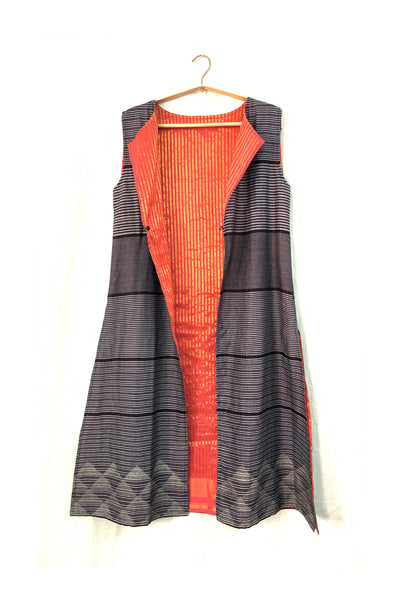 Rekha jamdani cape