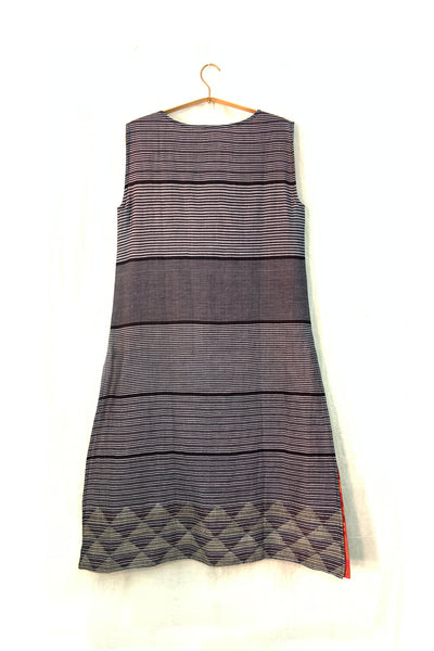 Rekha jamdani cape